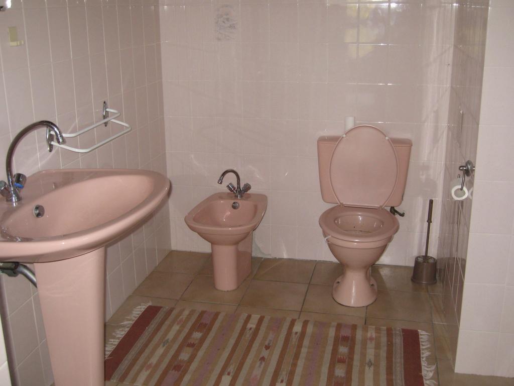 Les 23 Muriers Chauzon Room photo