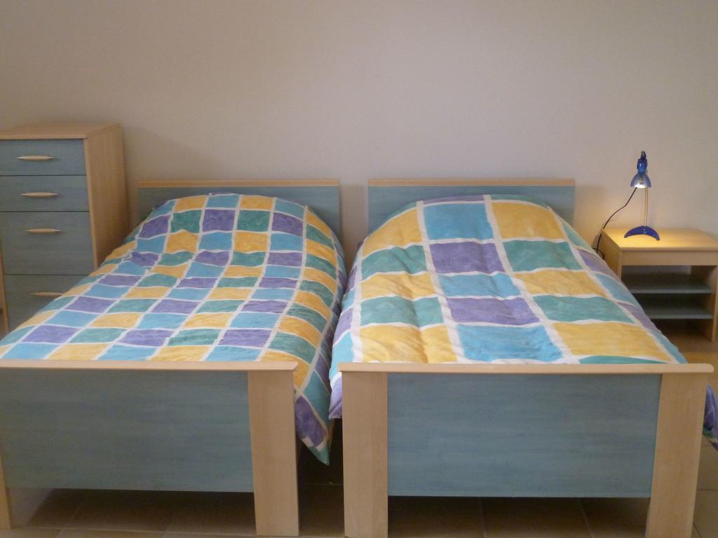 Les 23 Muriers Chauzon Room photo