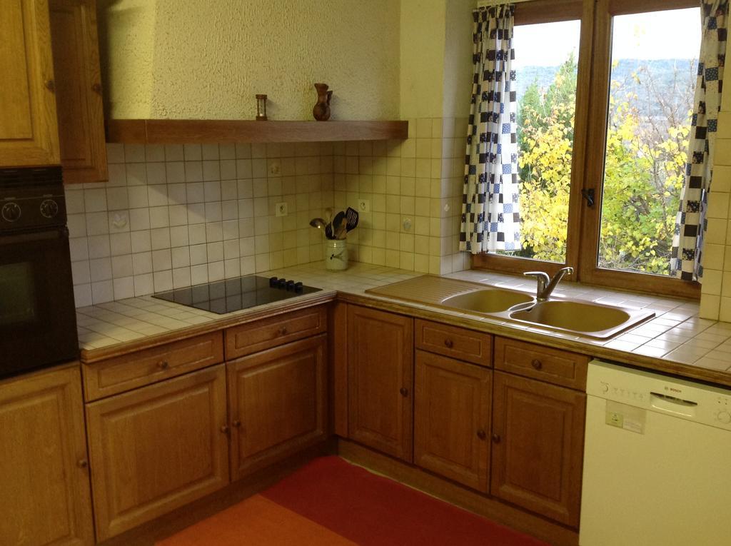 Les 23 Muriers Chauzon Exterior photo