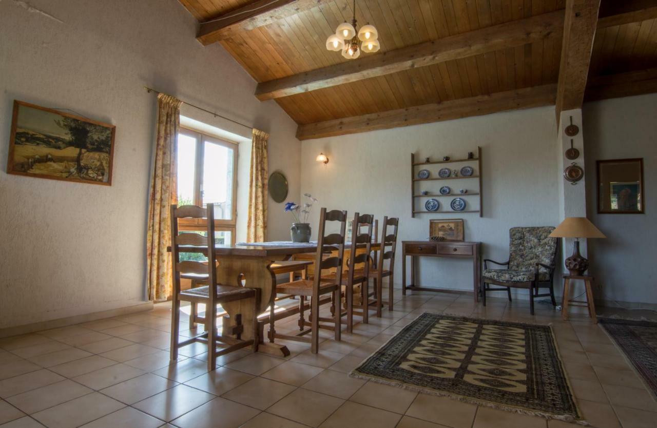 Les 23 Muriers Chauzon Exterior photo