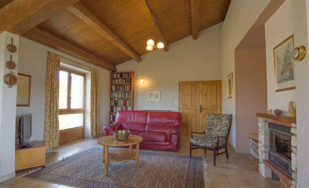 Les 23 Muriers Chauzon Exterior photo
